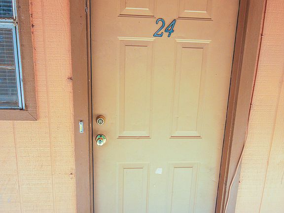 2nd image of 1928 W 21st St APT 24