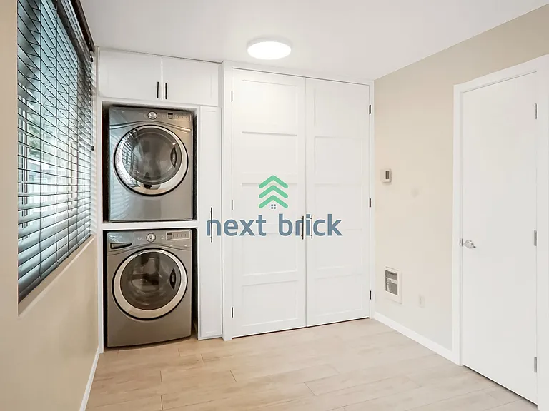 1128 N 90th St #B — Photo 19