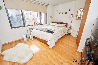 Rented by Genik Group Corp