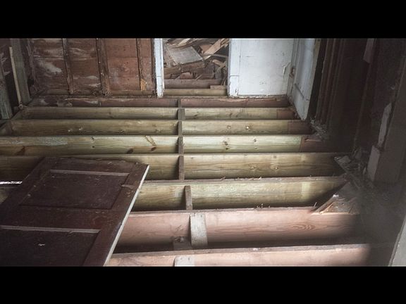 4th image of 4510 Galesburg St