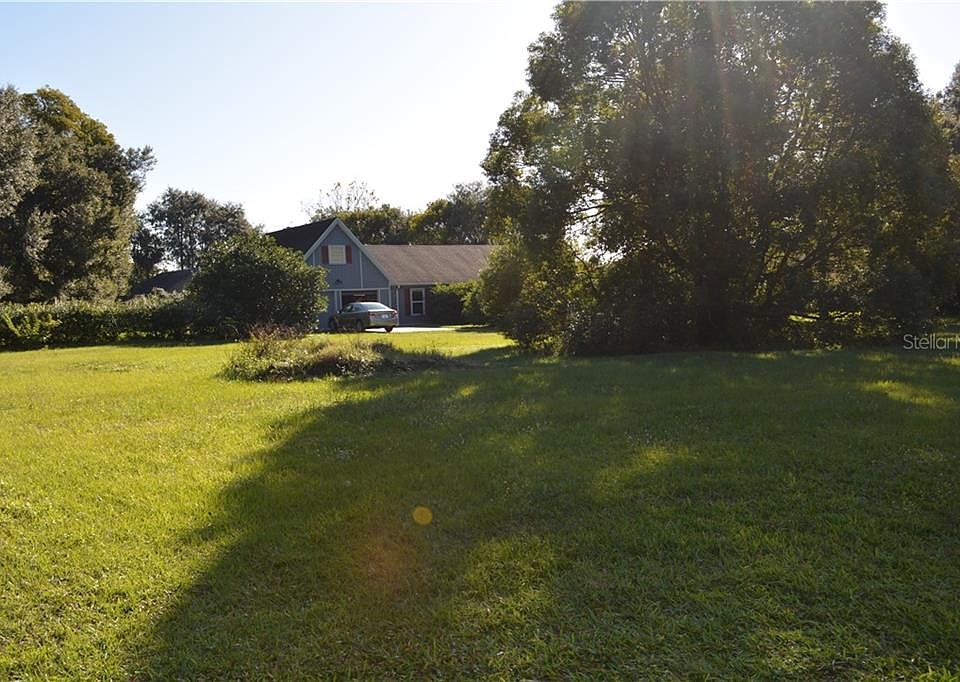 2nd image of 3527 Palmway Dr