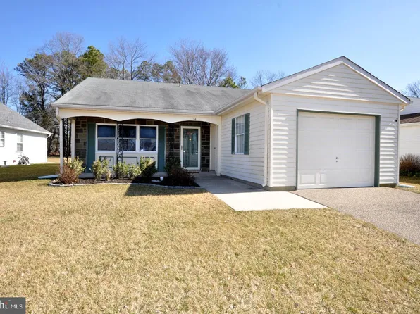 114 Dorchester Dr, Southampton, NJ 08088