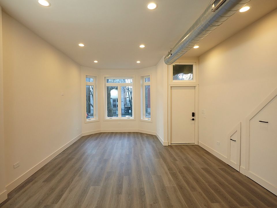 1st image of 1543 N Claremont Ave #1