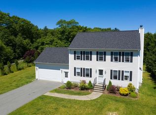2 Granite Post Ln, Dartmouth, MA 02747