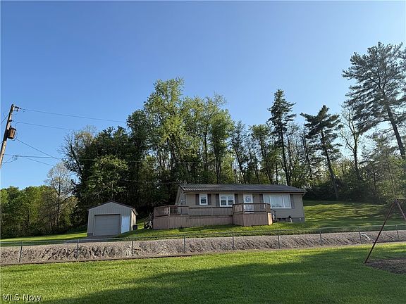 2nd image of 1182 Potts Ln