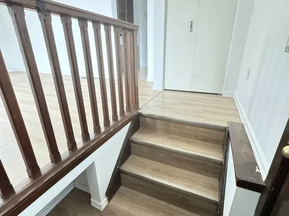 273 Moffat St, Orillia, ON L3V 4E9