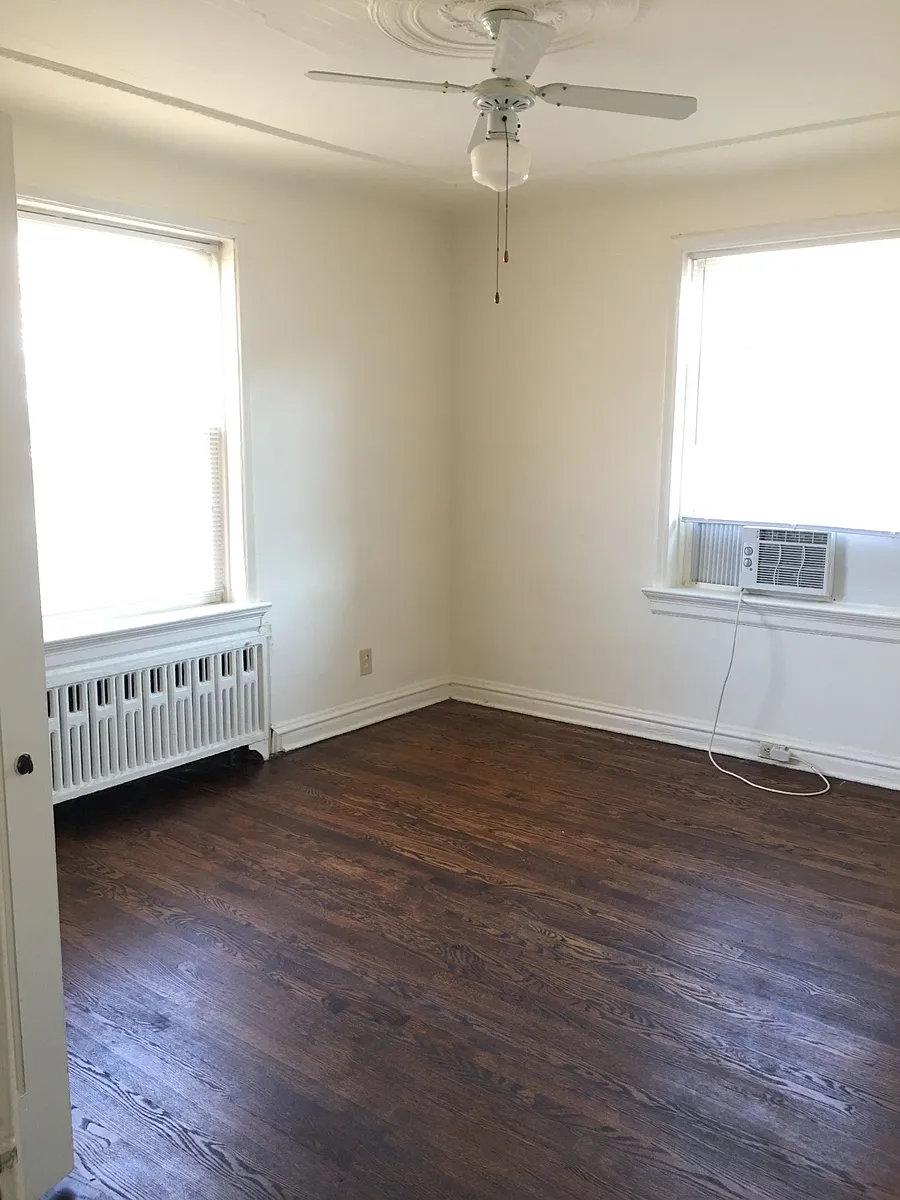 Building Photo - Buckingham Apartments, LLC