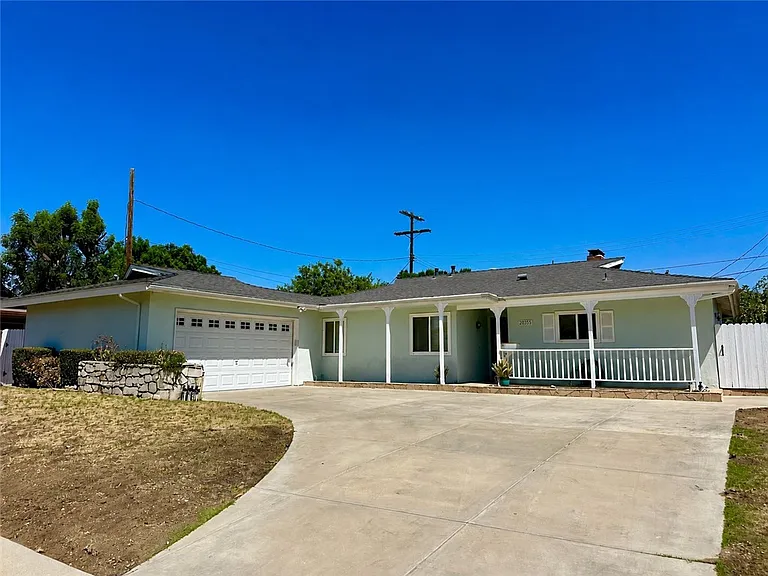 20355 Itasca St — Photo 2