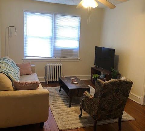 2nd image of 3129 W Franklin St APT 2