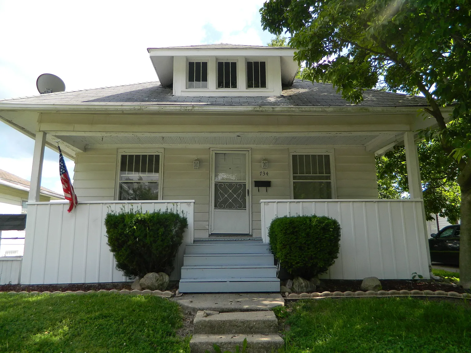 734 Ridgewood Dr photo 1