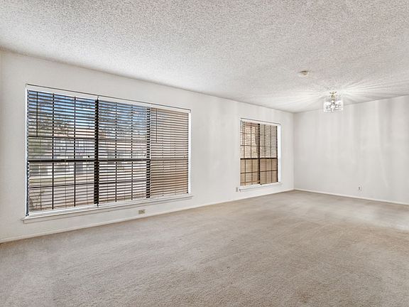 5th image of 8519 Star Creek Dr