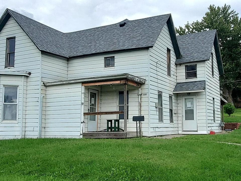 1st image of 1201 W Mills St