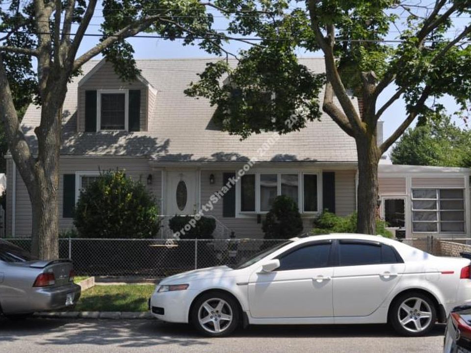 2nd image of 13743 243rd St
