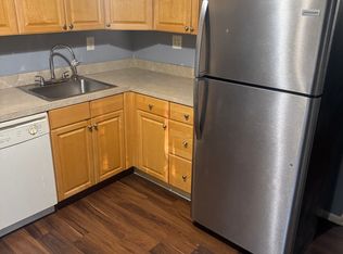 69 Chelsea Cir, Clementon, NJ 08021