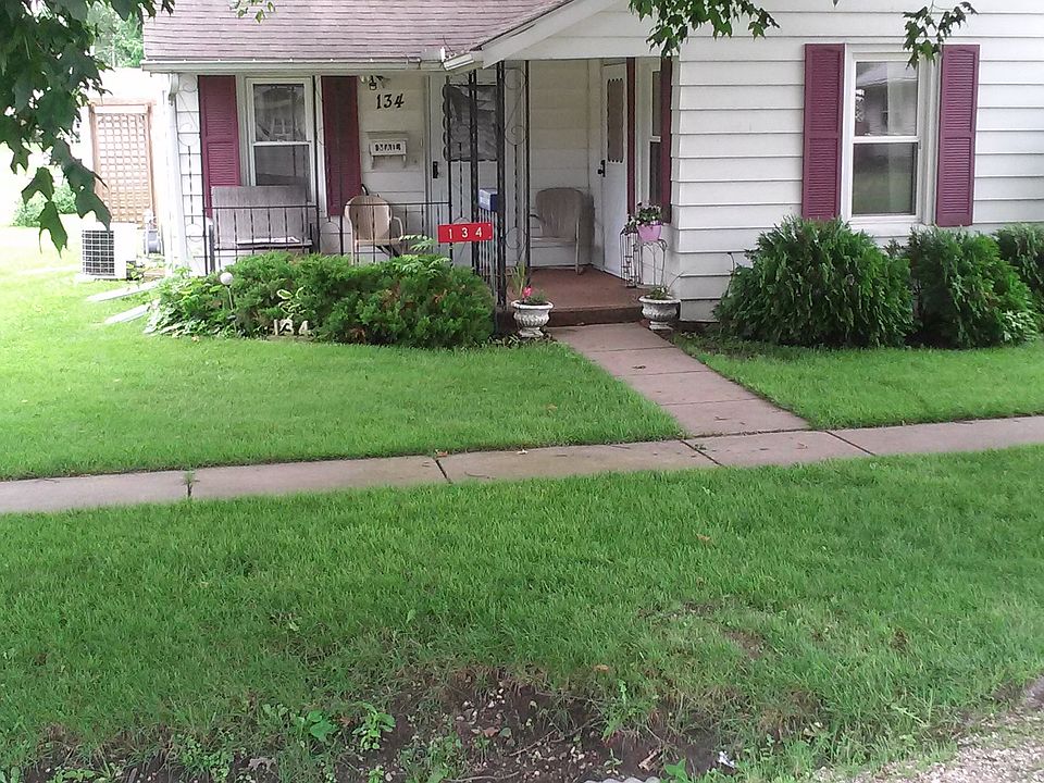 1st image of 134 E Van Buren St