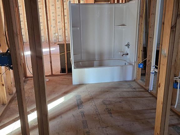 5th image of 253 Pottery Rd