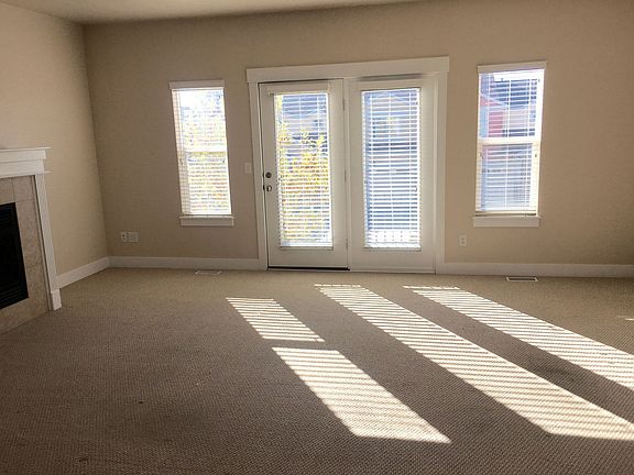 4th image of 1077 E Quarry View Way