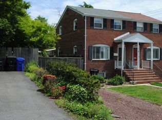 3113 S Hayes St, Arlington, VA 22202