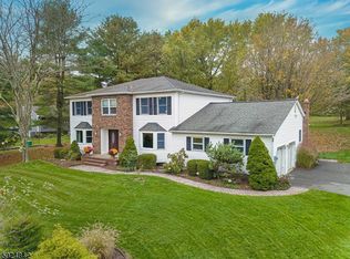 3 Lamington Dr, Succasunna, NJ 07876