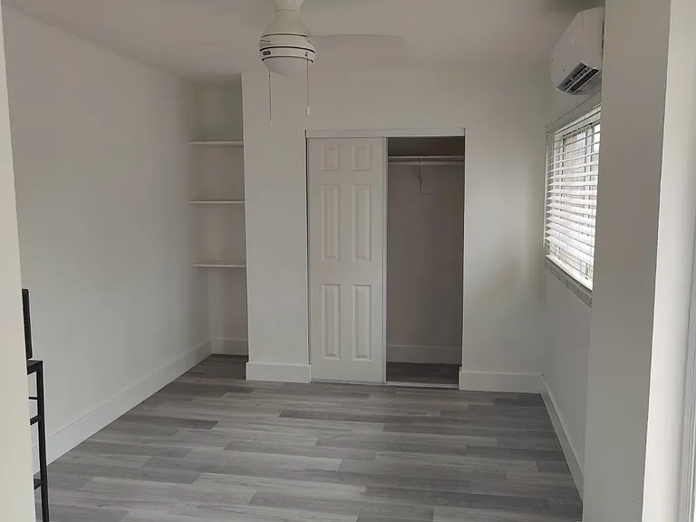 918 S 29th Ave #1 — Photo 1