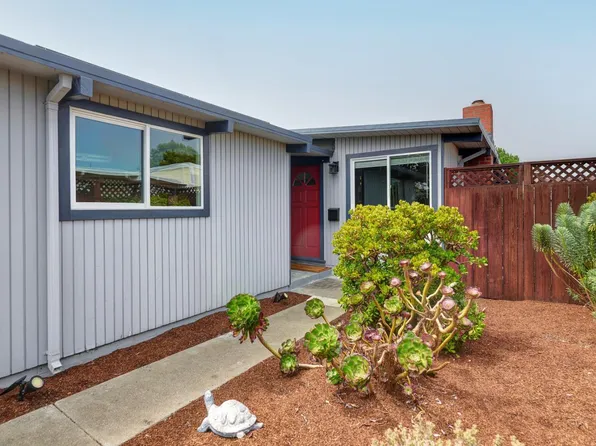 327 Myrtle St, Half Moon Bay, CA 94019