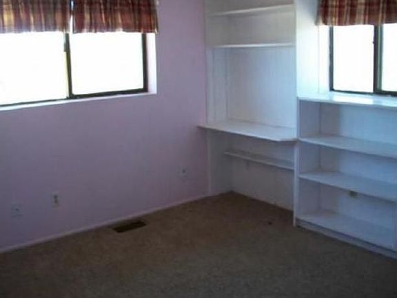 4th image of 49225 N 26th Ave