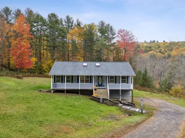 523 Pond Road, Sidney, ME 04330