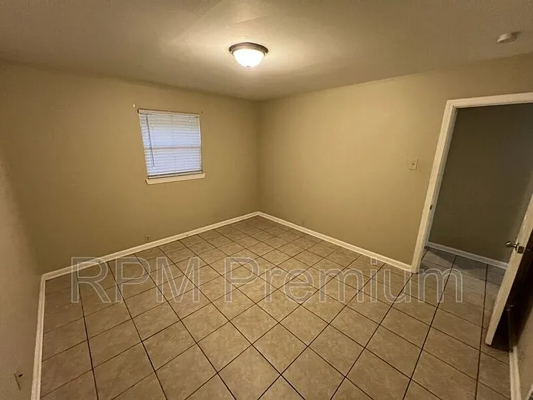 3280 Crestaire Dr — Photo 17