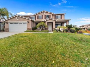 17051 Greentree Dr, Riverside, CA 92503