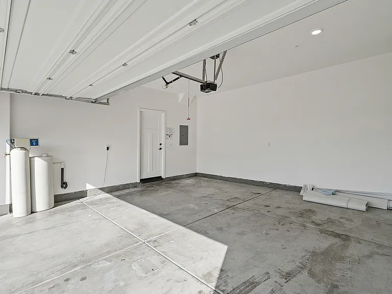 7514 Clear Lake Aly — Photo 31