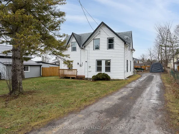 71 Brant St, Deseronto, ON K0K 1X0