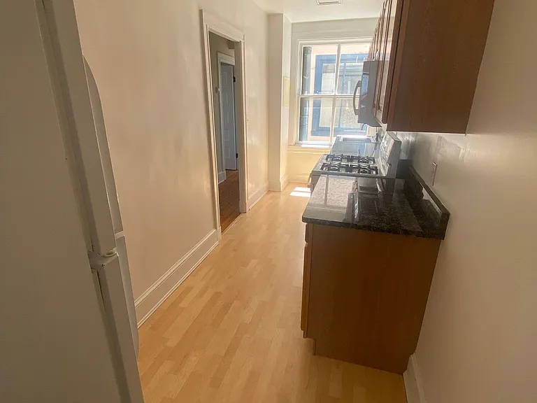 1631 Park Ave — Photo 18