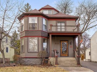 440 S Waiola Ave, La Grange, IL 60525