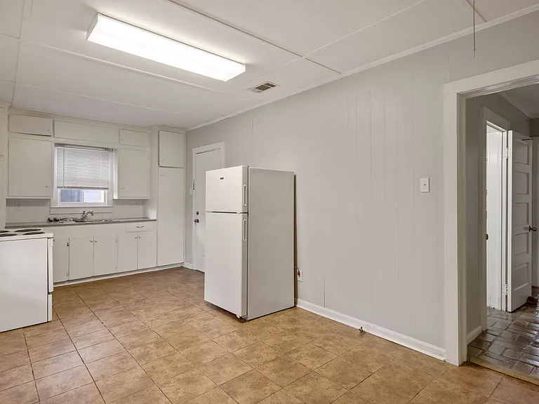 218 Jackson St #A — Photo 10