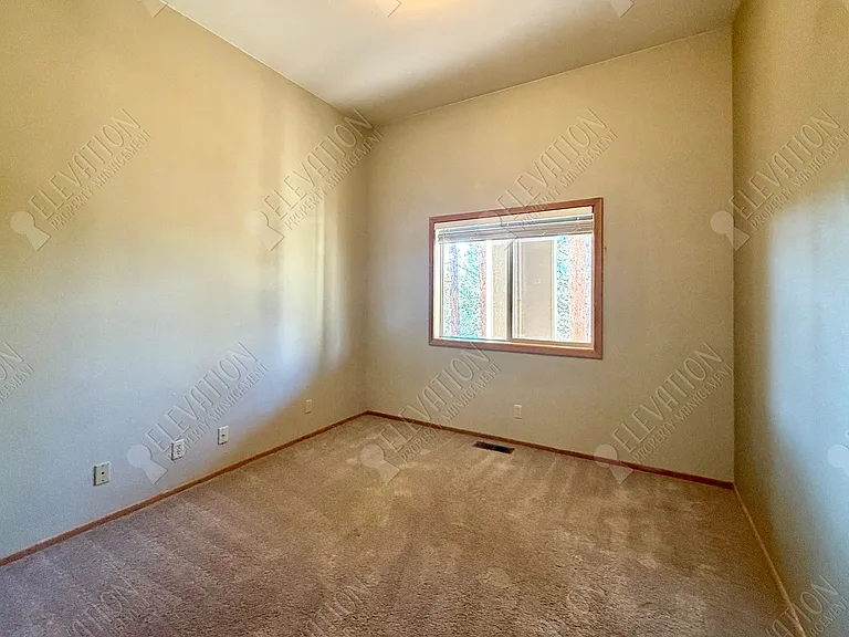 1955 NW Brogan — Photo 26