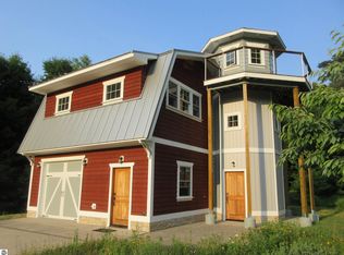 2345 Banktson Rd, Frankfort, MI 49635