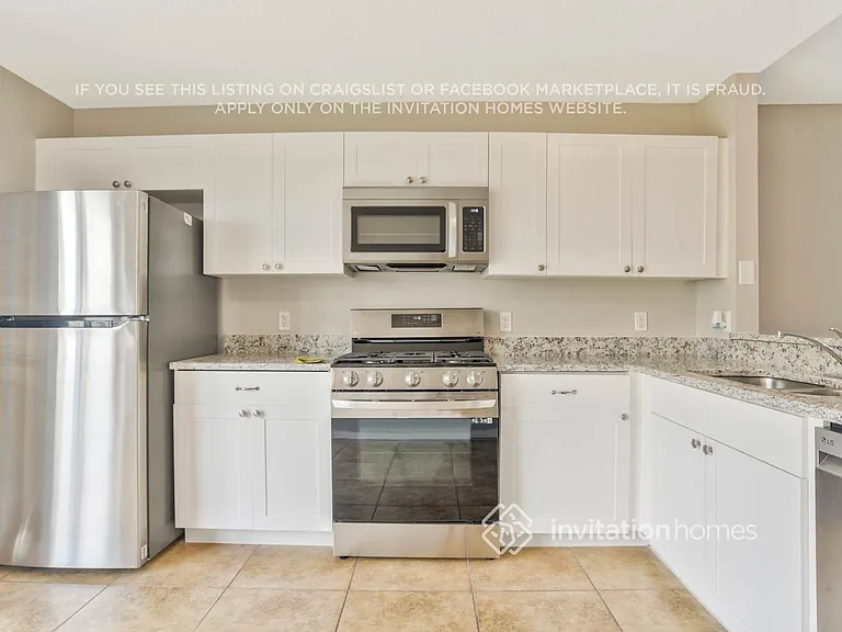 3111 Huntwicke Blvd — Photo 9