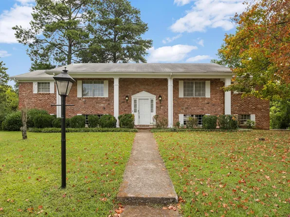 1818 Skyline Dr, Chattanooga, TN 37421