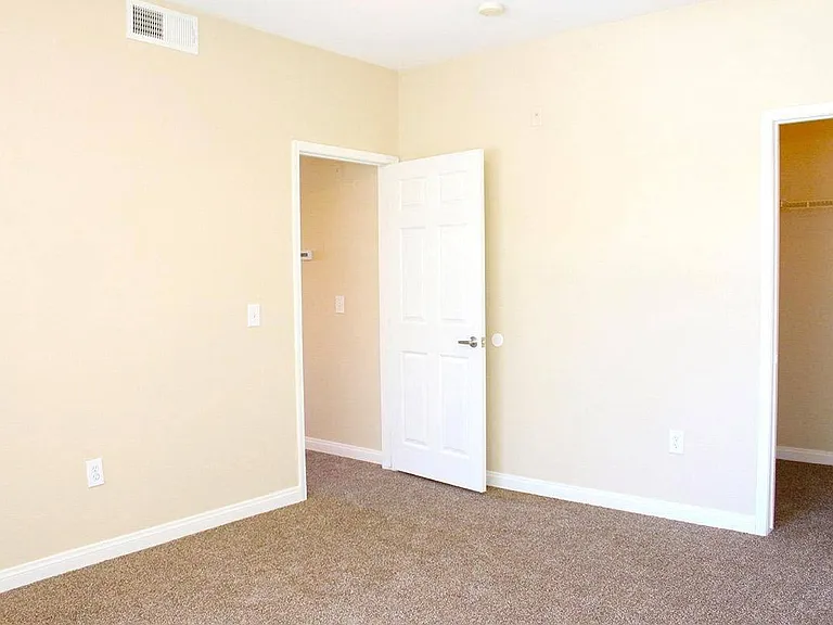 Avalon at Seven Hills — Photo 13
