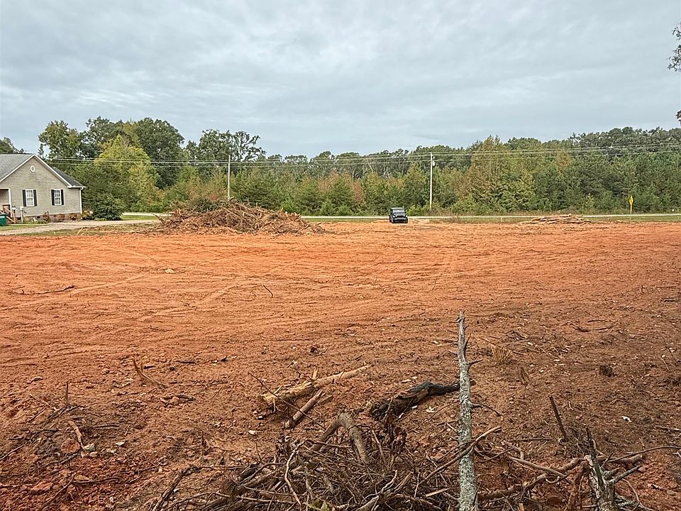 2nd image of 2019 Riddle Rd
