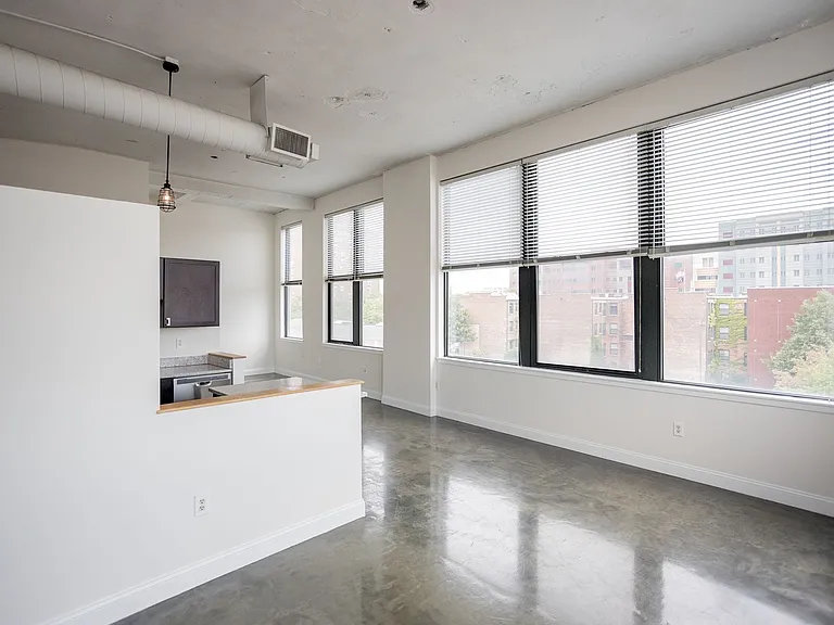 Garfield Lofts — Photo 17