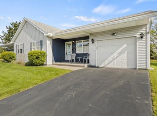 5 Coran Cir, Rochester, NY 14616