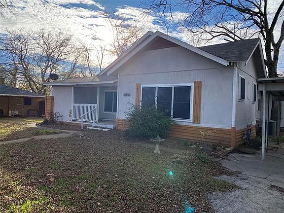 3rd image of 202 Grayson Ave