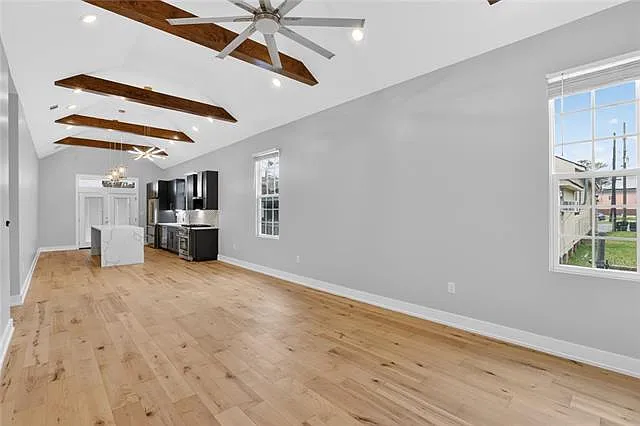 1119 Bartholomew St — Photo 4