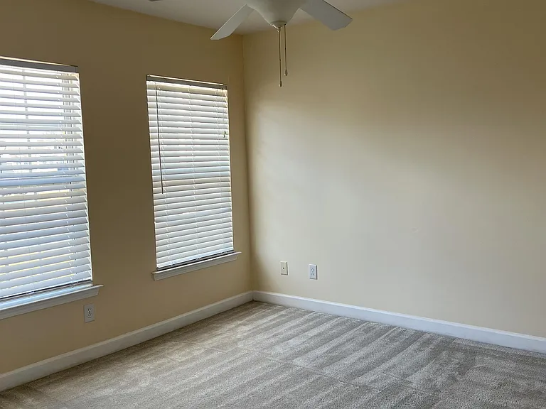 819 Terrell Dr — Photo 22