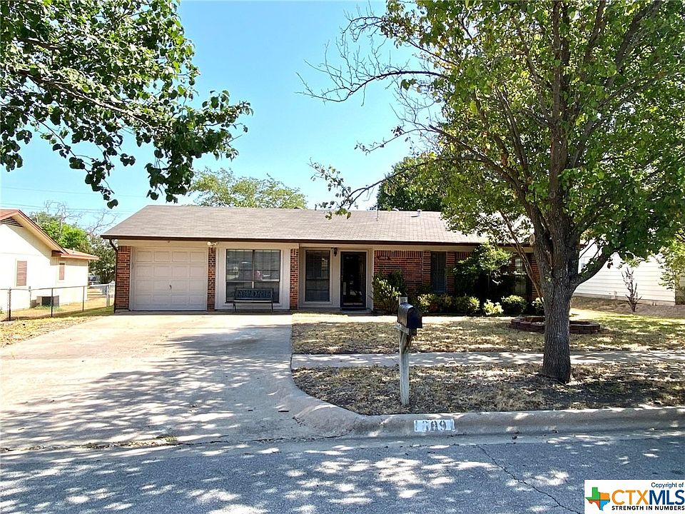 1st image of 1009 Lana Ct
