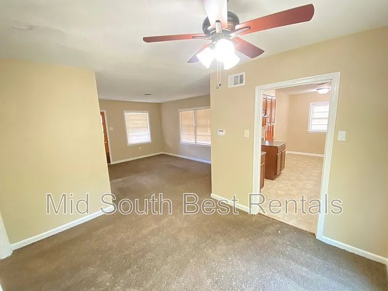 3067 Rainier Dr — Photo 3