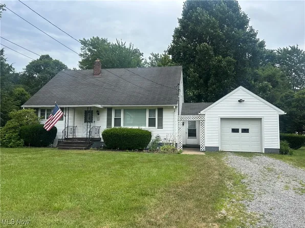 14981 Lake St, Middlefield, OH 44062