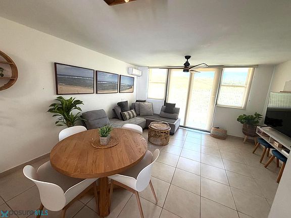 2nd image of 15 Marbela Casa De Playa #15