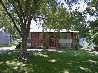 2409 Vaughn Dr, Manhattan, KS 66502